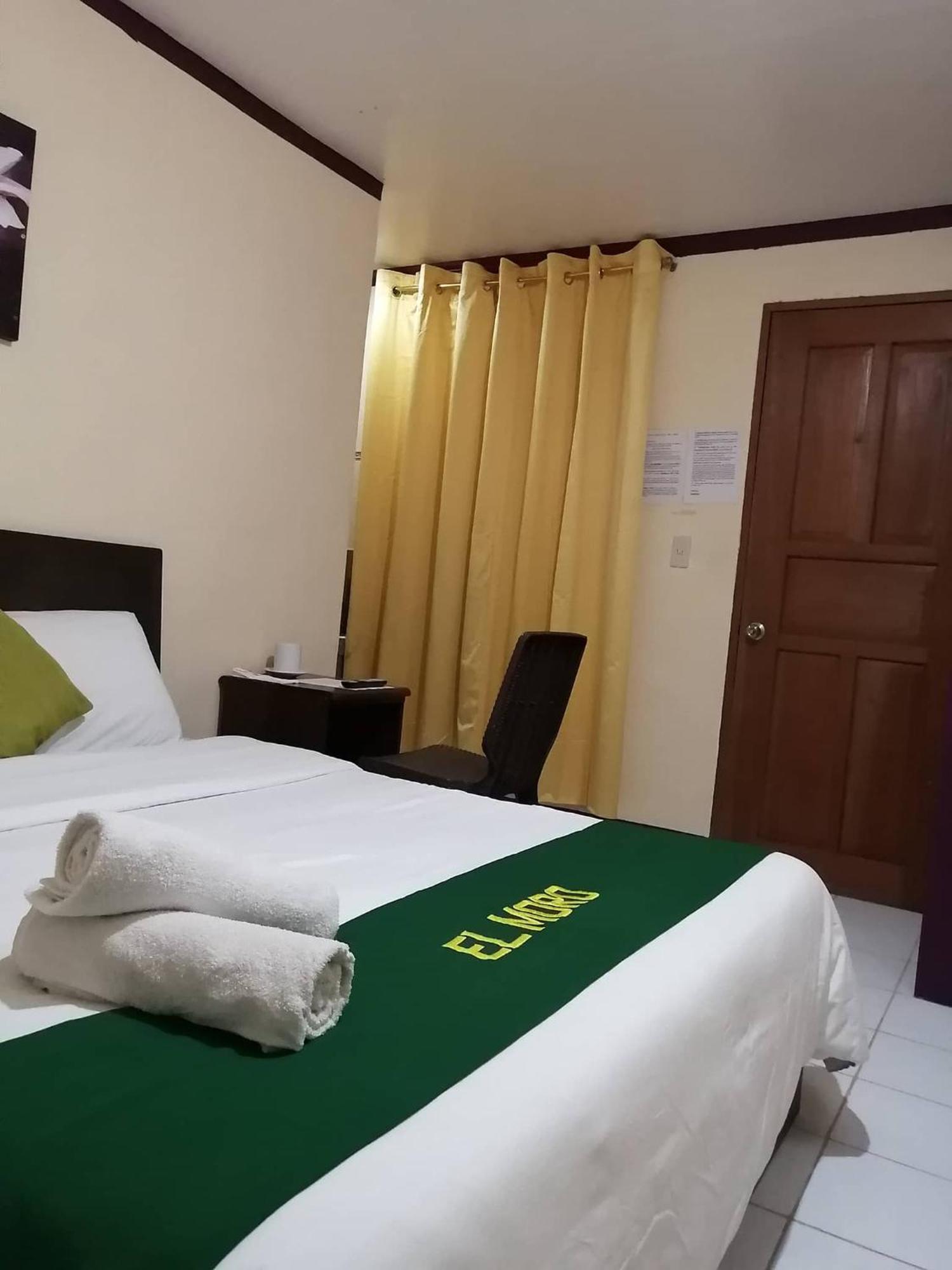 El Moro Beach Resort (Adults Only) Balabag  ภายนอก รูปภาพ